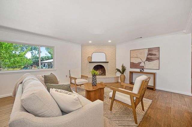 5141 Mississippi Bar Dr, Orangevale, CA 95662