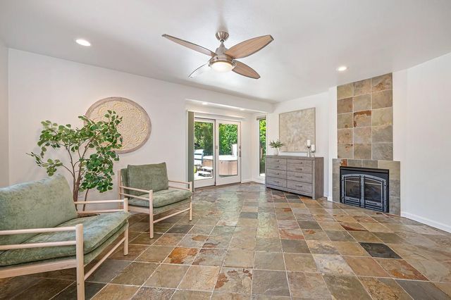 5141 Mississippi Bar Dr, Orangevale, CA 95662