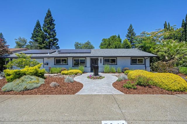 5141 Mississippi Bar Dr, Orangevale, CA 95662