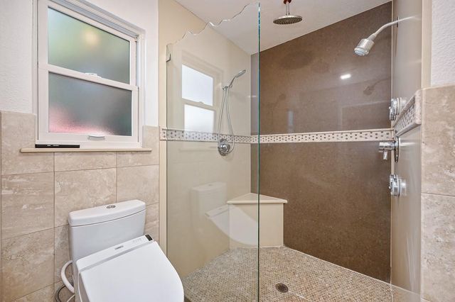 5141 Mississippi Bar Dr, Orangevale, CA 95662