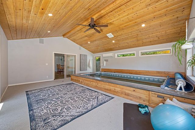 5141 Mississippi Bar Dr, Orangevale, CA 95662