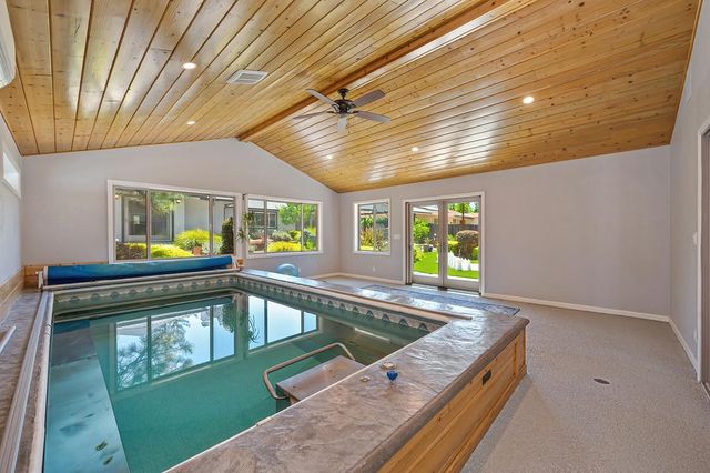 5141 Mississippi Bar Dr, Orangevale, CA 95662