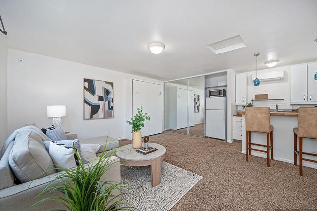 5141 Mississippi Bar Dr, Orangevale, CA 95662