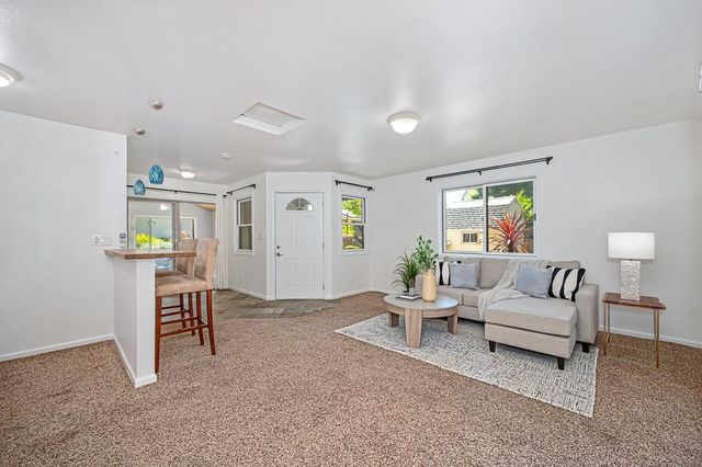 5141 Mississippi Bar Dr, Orangevale, CA 95662