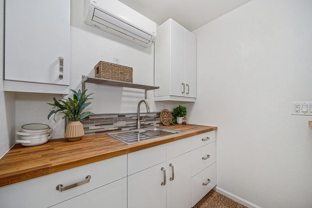 5141 Mississippi Bar Dr, Orangevale, CA 95662