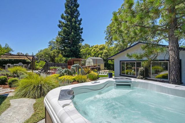 5141 Mississippi Bar Dr, Orangevale, CA 95662