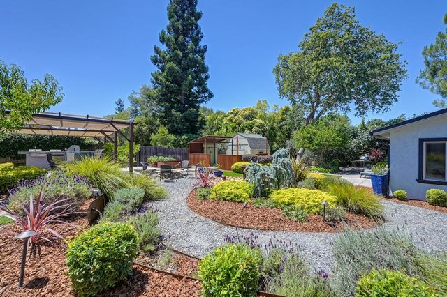 5141 Mississippi Bar Dr, Orangevale, CA 95662
