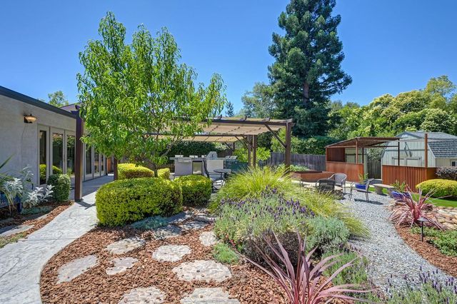 5141 Mississippi Bar Dr, Orangevale, CA 95662