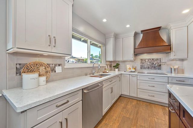 5141 Mississippi Bar Dr, Orangevale, CA 95662