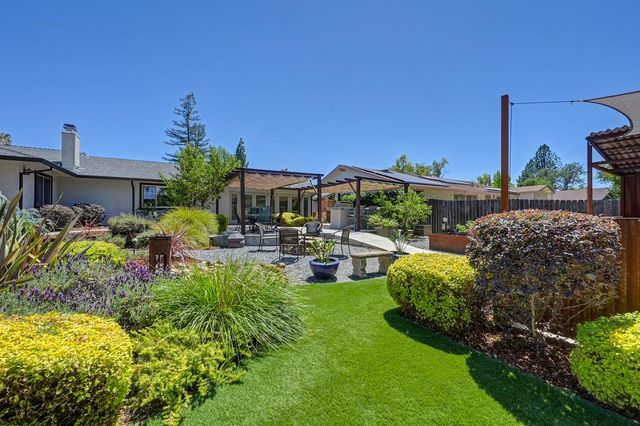 5141 Mississippi Bar Dr, Orangevale, CA 95662