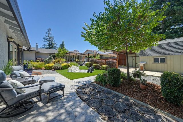 5141 Mississippi Bar Dr, Orangevale, CA 95662