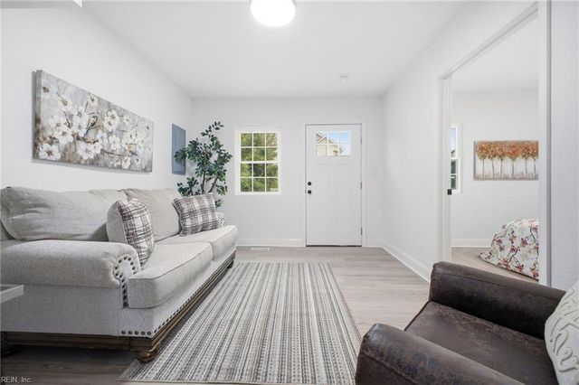 307 N 4th ST, Suffolk, VA 23434