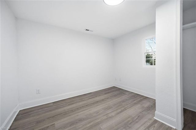 307 N 4th ST, Suffolk, VA 23434