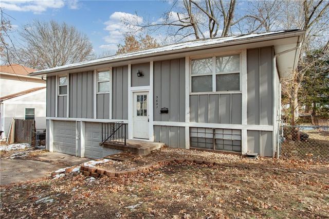 3621 S Scott Avenue, Independence, MO 64052