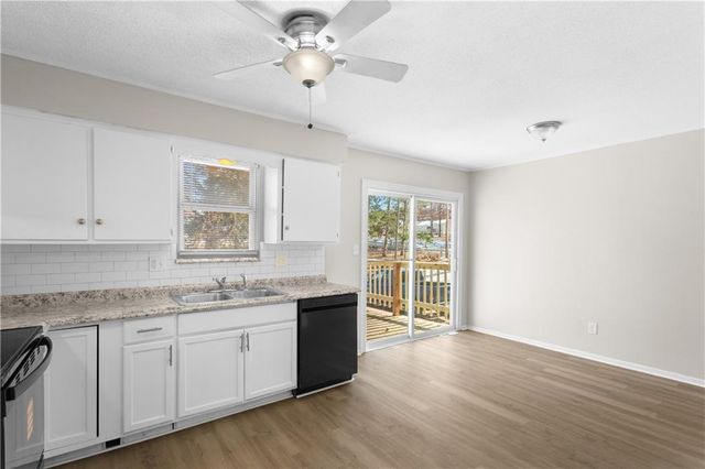 3621 S Scott Avenue, Independence, MO 64052