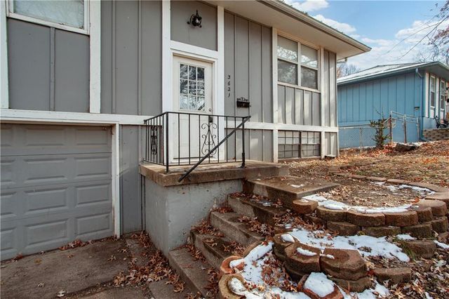 3621 S Scott Avenue, Independence, MO 64052