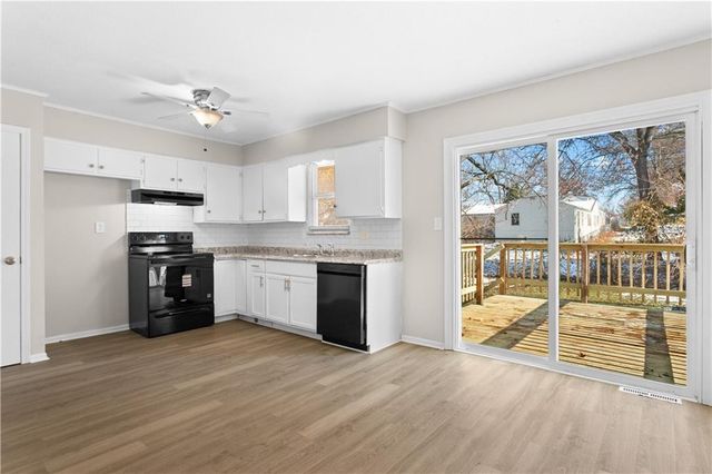 3621 S Scott Avenue, Independence, MO 64052