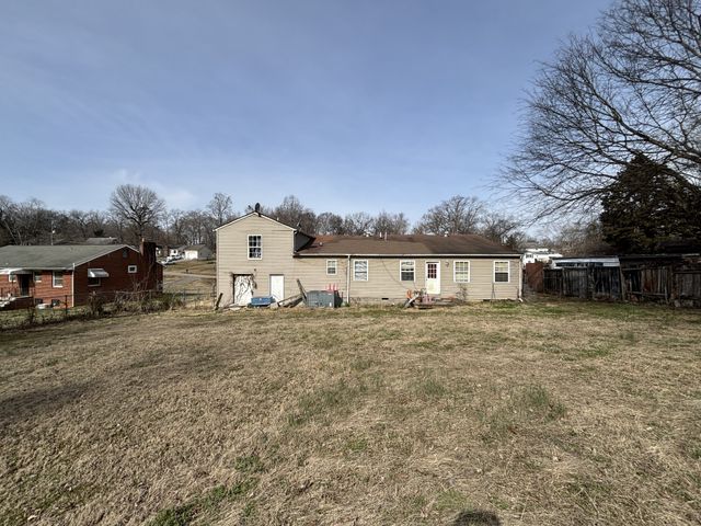 604 Victor Dr, Knoxville, TN 37912