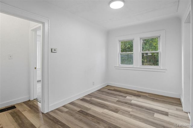 794 Clara Avenue, Pontiac, MI 48340