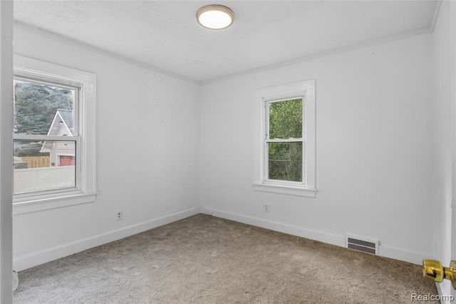 794 Clara Avenue, Pontiac, MI 48340