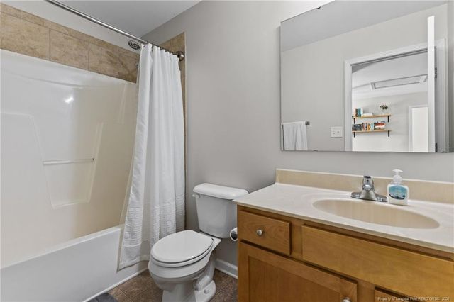 211 Ladden Lane, Raeford, NC 28376