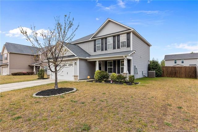 211 Ladden Lane, Raeford, NC 28376