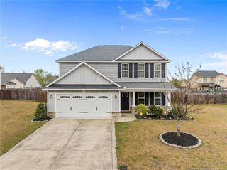 211 Ladden Lane, Raeford, NC 28376