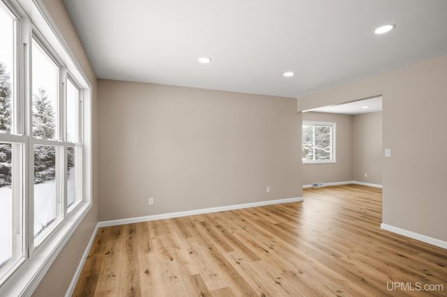 6357 S 2nd Street, Wells, MI 49894