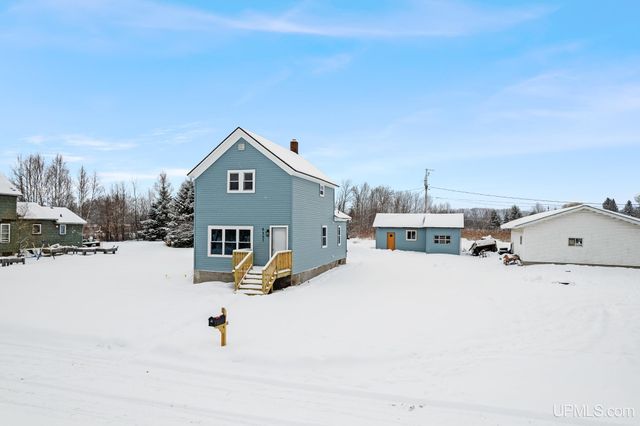 6357 S 2nd Street, Wells, MI 49894