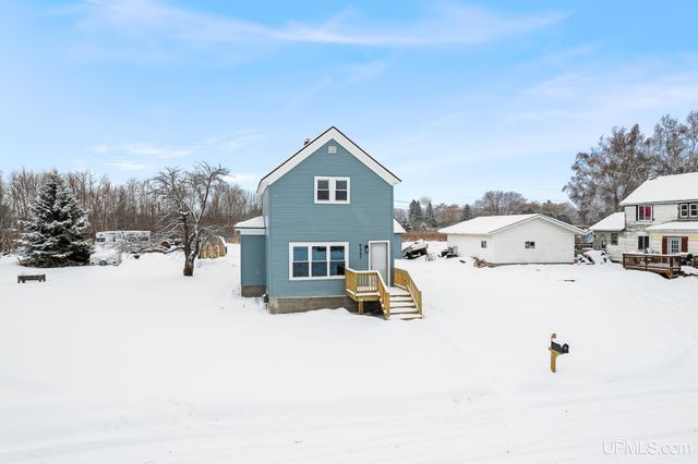 6357 S 2nd Street, Wells, MI 49894