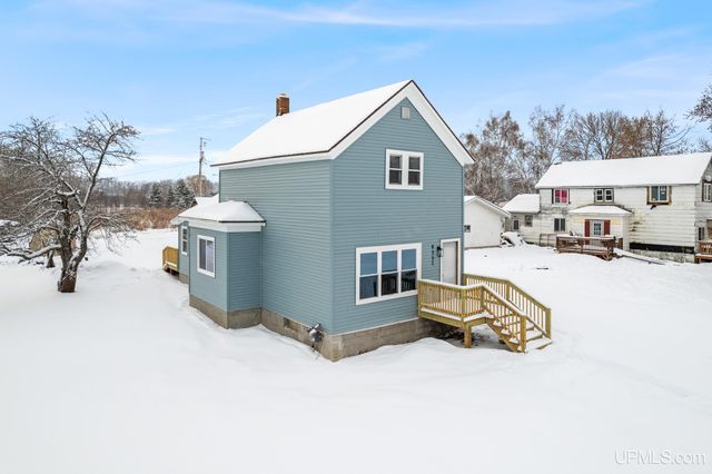 6357 S 2nd Street, Wells, MI 49894