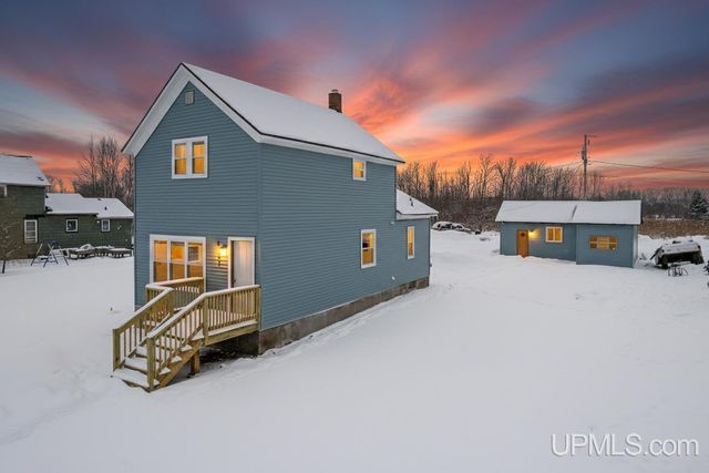 6357 S 2nd Street, Wells, MI 49894