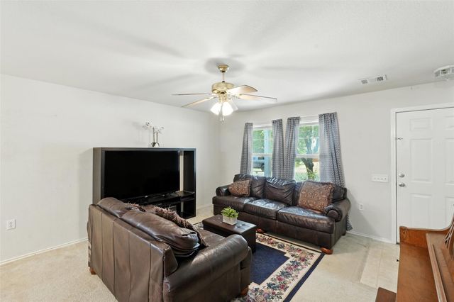 17821 POWDER CREEK DR, Manor, TX 78653