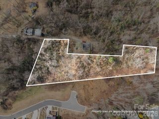 99999 Weaver Hill Road, Asheville, NC 28805