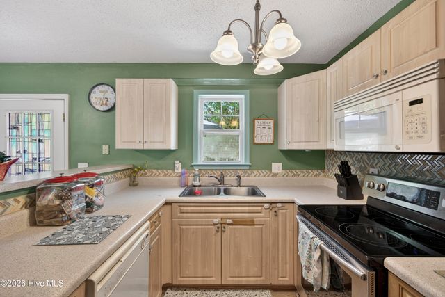 2349 Jefferson Street, Wilmington, NC 28401