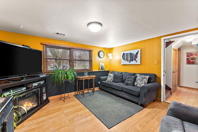 4432 W 15th Street, Hobart, IN 46342