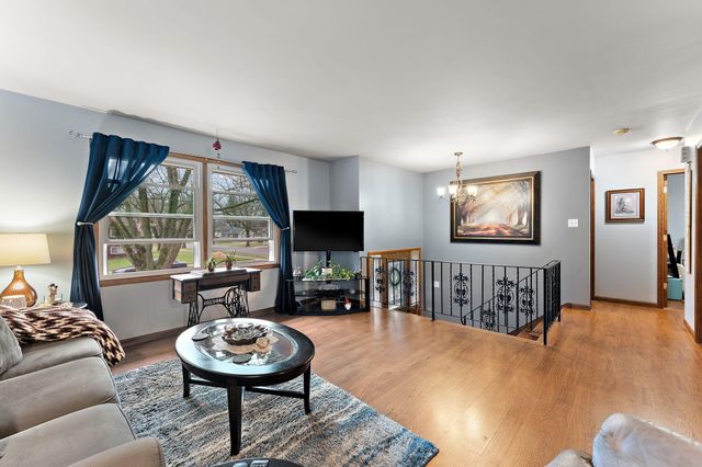 4432 W 15th Street, Hobart, IN 46342