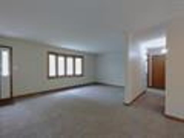 216 Bounty Drive NE, Poplar Grove, IL 61065