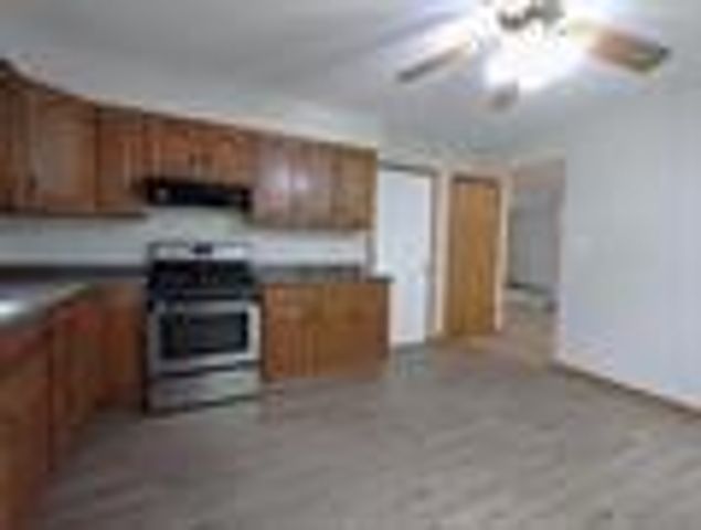 216 Bounty Drive NE, Poplar Grove, IL 61065