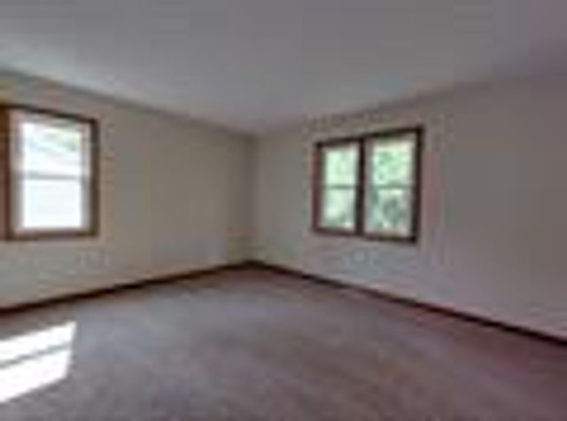 216 Bounty Drive NE, Poplar Grove, IL 61065