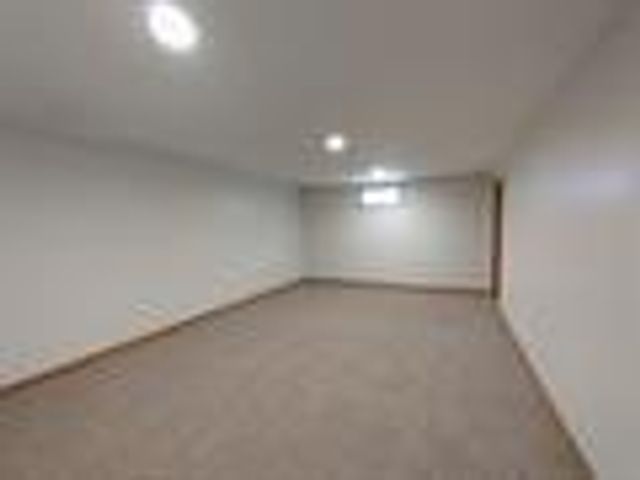 216 Bounty Drive NE, Poplar Grove, IL 61065