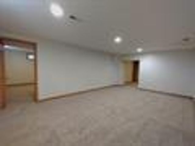 216 Bounty Drive NE, Poplar Grove, IL 61065