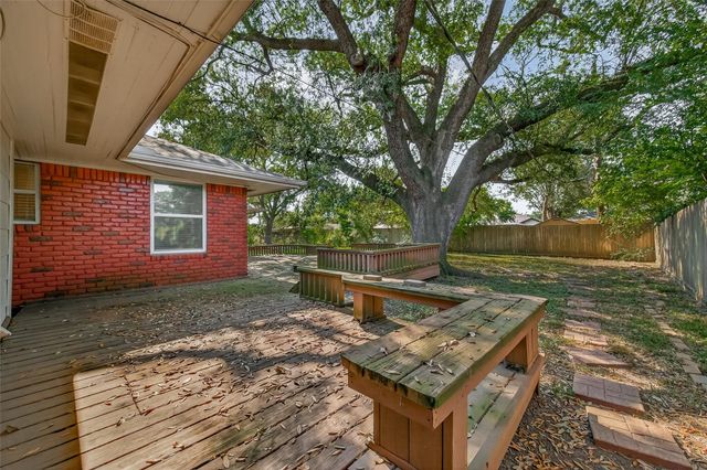 5111 Creekbend Drive, Houston, TX 77035