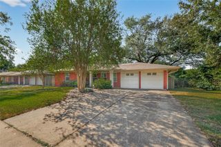 5111 Creekbend Drive, Houston, TX 77035