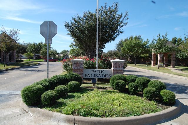 6908 Lomo Alto Drive, Fort Worth, TX 76132