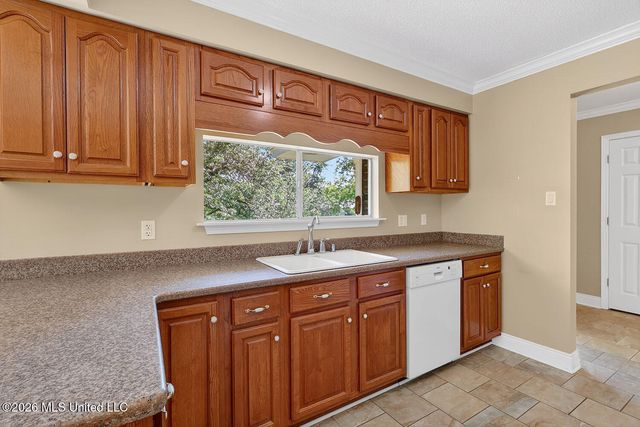 13908 Cerro Verde Drive, Ocean Springs, MS 39564