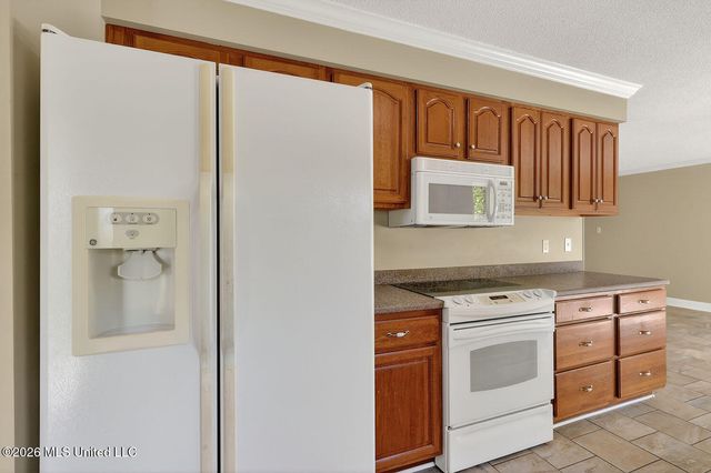 13908 Cerro Verde Drive, Ocean Springs, MS 39564