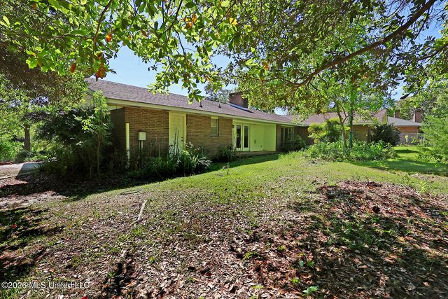 13908 Cerro Verde Drive, Ocean Springs, MS 39564