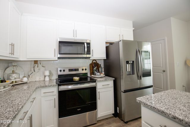 1179 Misty Creek Drive, Aberdeen, NC 28315