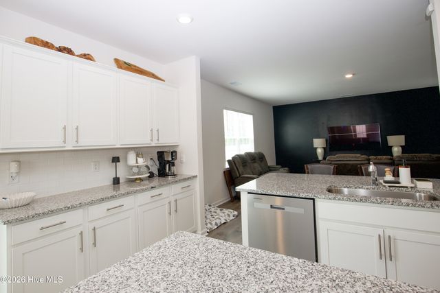 1179 Misty Creek Drive, Aberdeen, NC 28315